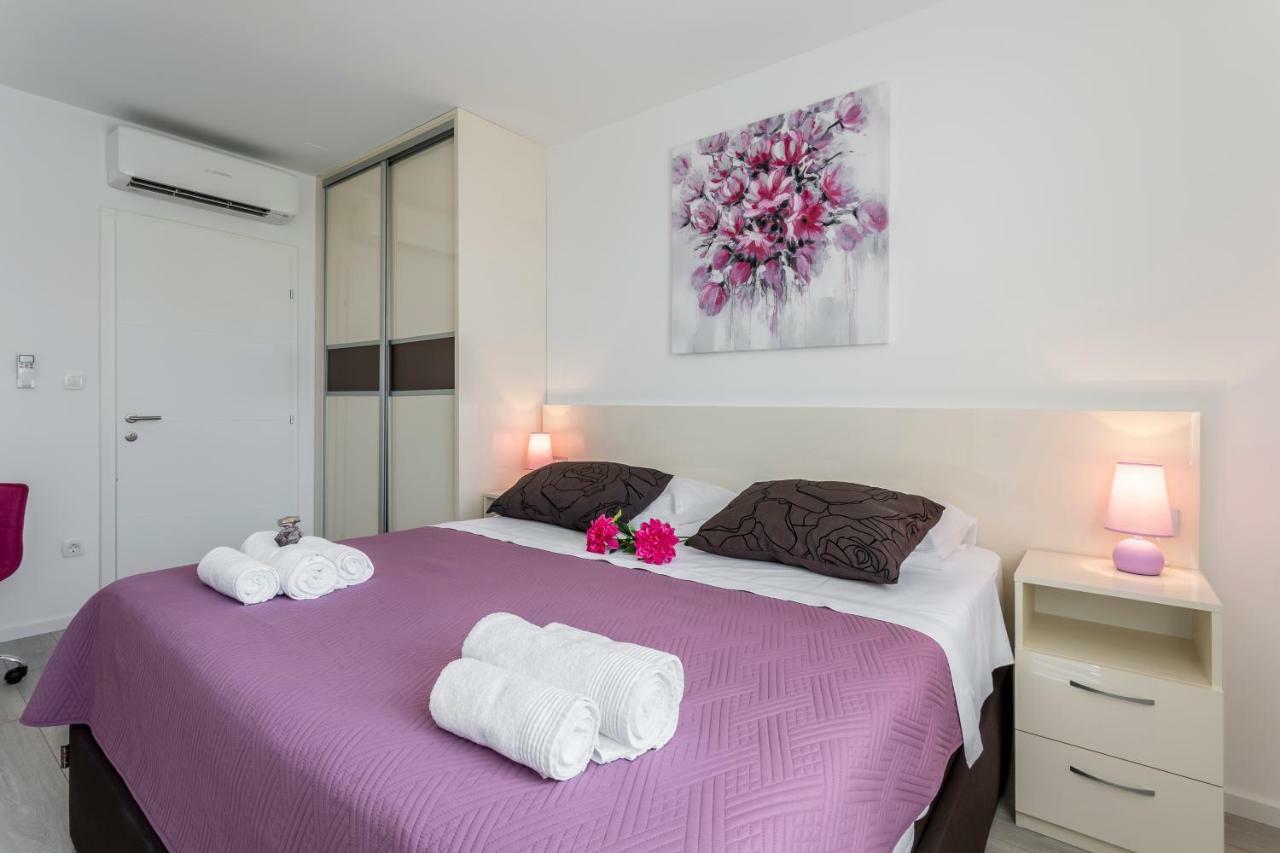 Apartments Villa 19 โปดสตรานา ภายนอก รูปภาพ